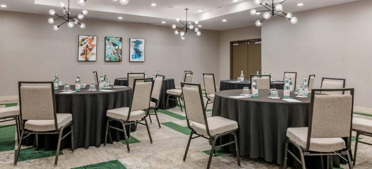 圣彼得堡-马德拉海滩码头坎布里亚酒店(Cambria Hotel St Petersburg-Madeira Beach Marina)图片