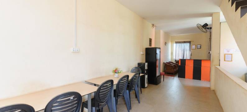 巴淡岛红多兹四季酒店(RedDoorz @ Cikitsu Batam)图片