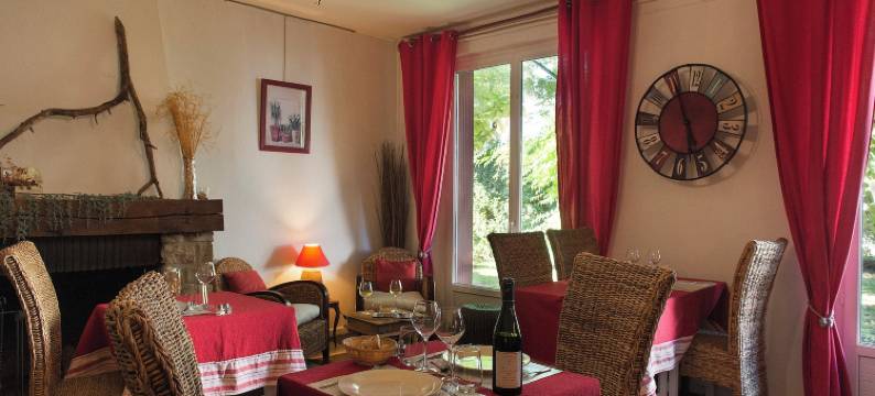 圣西尔酒店(Logis Hôtel Saint Cyr)图片