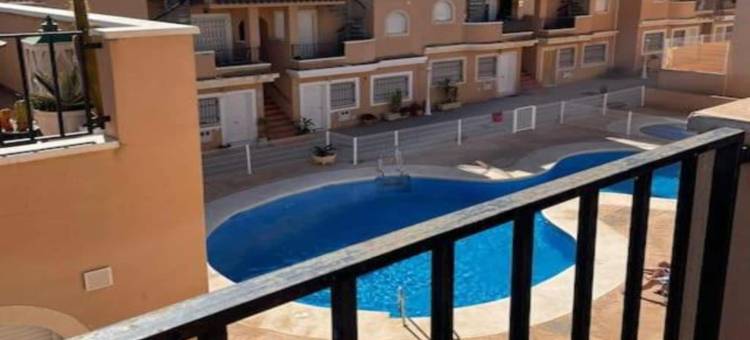 Inviting holiday home with pool图片