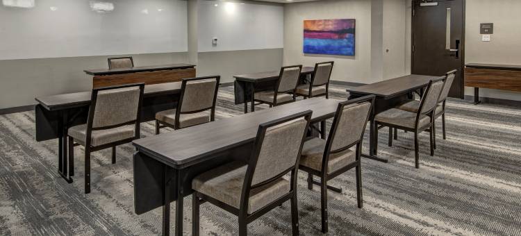 新奥尔巴尼路易斯维尔西欢朋酒店(Hampton Inn by Hilton New Albany)图片