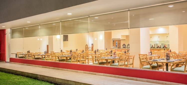 提华纳奥塔伊嘉年华酒店(Fiesta Inn Tijuana Otay Aeropuerto)图片