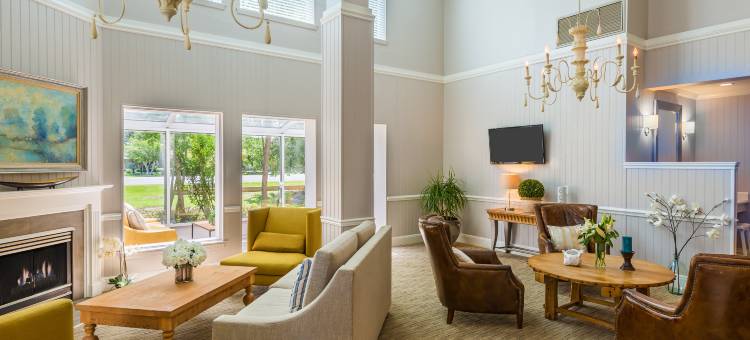 Holiday Inn Express 费尔霍普，指向明确(Holiday Inn Express Fairhope-Point Clear)图片