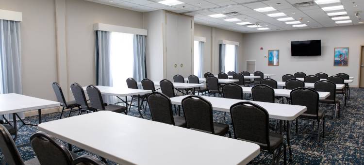 詹宁斯希尔顿欢朋旅馆&套房酒店(Hampton Inn & Suites Jennings)图片