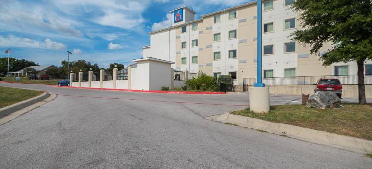 马布尔福尔斯6号汽车旅馆(Motel 6 Marble Falls, TX)图片