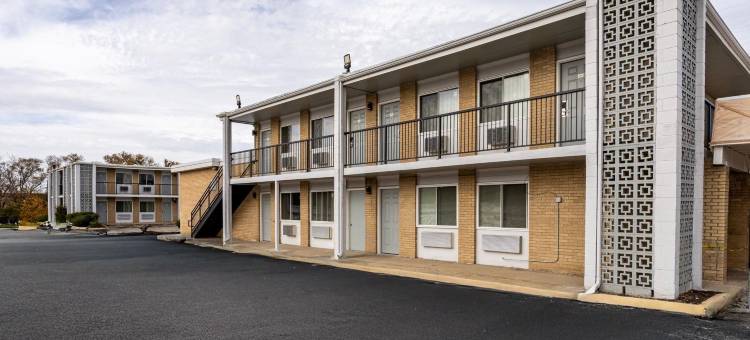 罗克福德南温彻斯特温德姆旅客之家酒店(Super 8 by Wyndham Rockford South)图片