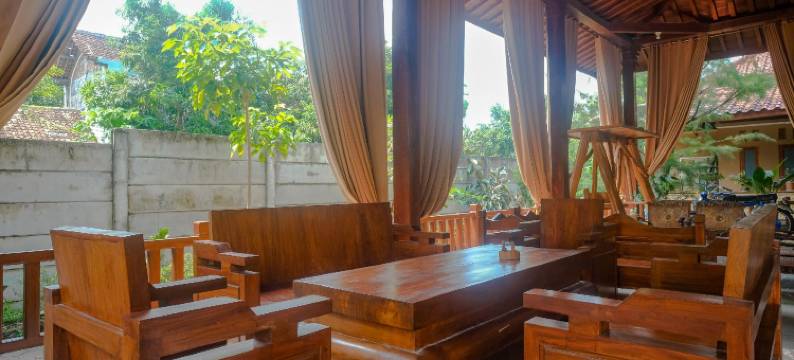 红门酒店@婆罗浮屠伊布日惹民宿(RedDoorz at Homestay Joglo Ibu Prambanan Yogyakarta)图片