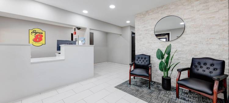 Super 8 BY 温德姆拉伯克机场(Super 8 by Wyndham Lubbock Airport)图片