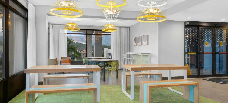 科罗拉多斯普林斯 I 25 中央希尔顿 Spark 酒店(Spark by Hilton Colorado Springs I 25 Central)图片