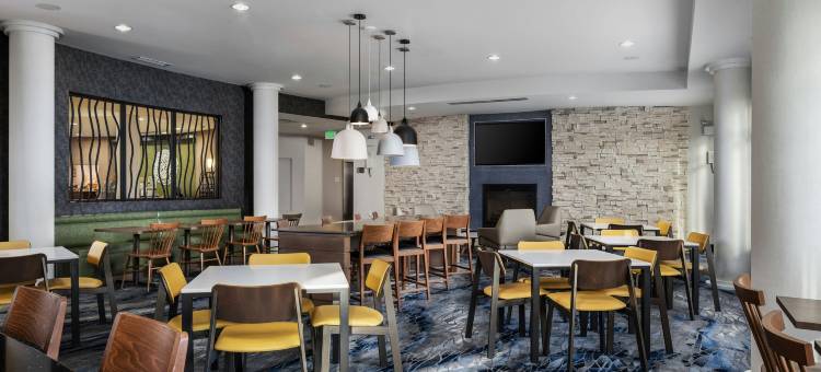 埃尔金琼斯维尔万枫酒店及套房(Fairfield Inn & Suites Elkin Jonesville)图片