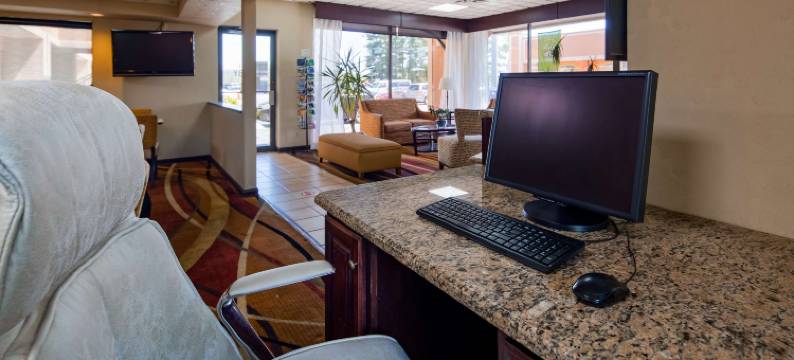 雷鸟汽车贝斯特韦斯特酒店(Best Western Thunderbird Motel)图片