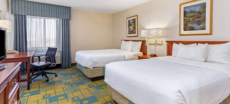 芝加哥格尼拉昆塔温德姆套房酒店(La Quinta Inn & Suites by Wyndham Chicago Gurnee)图片