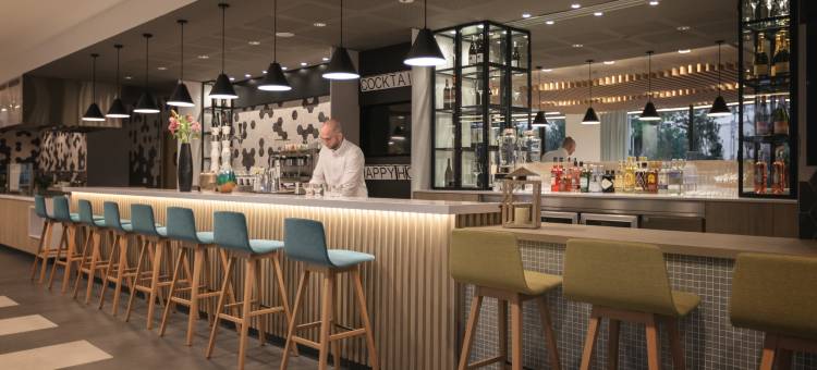 巴塞罗那圣库加特德尔巴列斯假日酒店(Holiday Inn Barcelona - Sant Cugat)图片