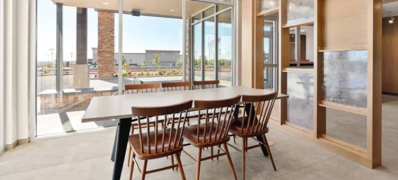 西雅图普尔斯博万枫酒店(Fairfield Inn & Suites Seattle Poulsbo)图片