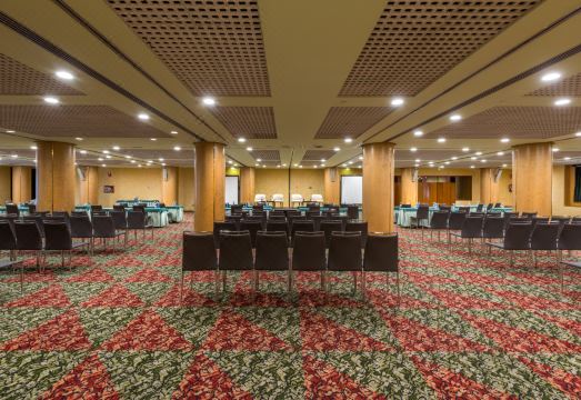 Exe Boston Hotel Overview