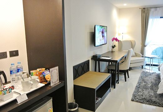 SN Plus HotelHotel Overview