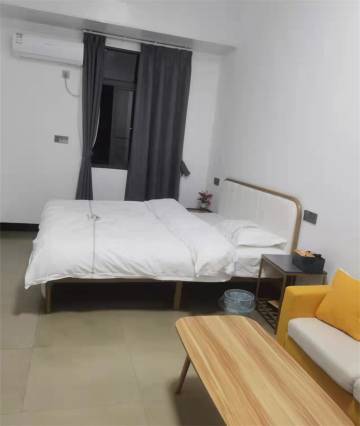 乡野民宿(集美北大道分店)