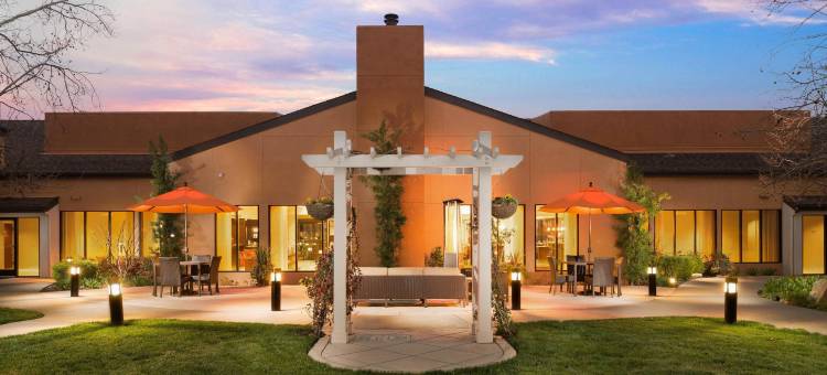 瓦卡维尔万怡酒店(Courtyard Vacaville)图片