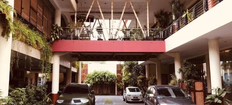 勿里达大厦酒店(Grand Mansion Hotel Blitar)图片