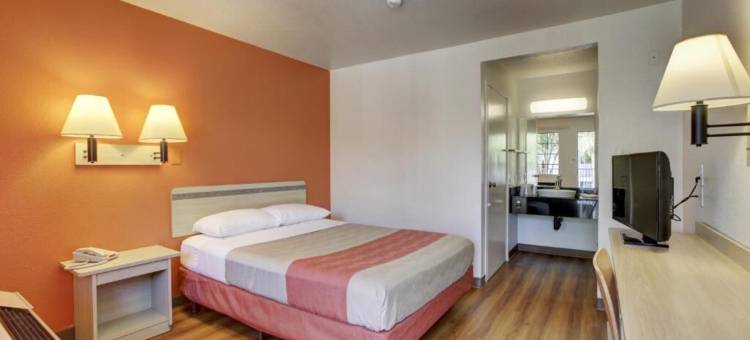 洛杉矶6号汽车旅馆- 贝尔弗劳尔(Motel 6 Bellflower, CA - Los Angeles)图片