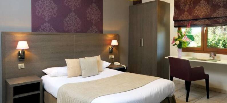 洛吉斯米斯特拉尔酒店 - 餐厅 - 蒙特利马尔南(Logis Hôtel le Mistral - Restaurant - Montélimar Sud)图片