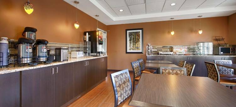 大学公园市贝斯特韦斯特优质酒店(Best Western Plus College Park Hotel)图片