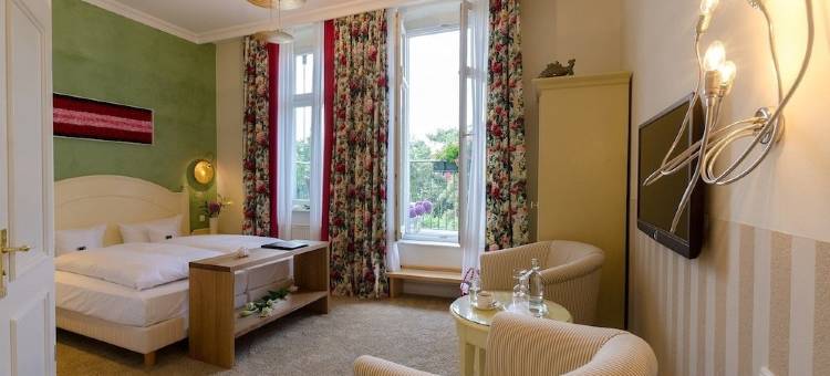 黑灵斯多夫斯丹德酒店(Strandhotel Heringsdorf)图片