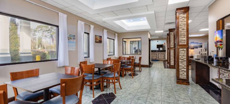 米德威温德姆呗盟酒店(Baymont by Wyndham Midway/Tallahassee)图片