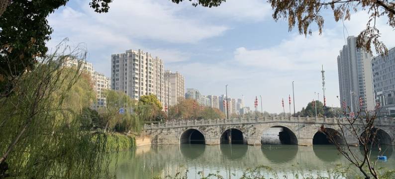 凌阁公寓(长白街1号分店)图片