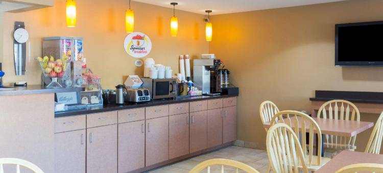 拉德克利夫诺克斯堡地区温德姆速8酒店(Super 8 by Wyndham Radcliff Ft. Knox Area)图片