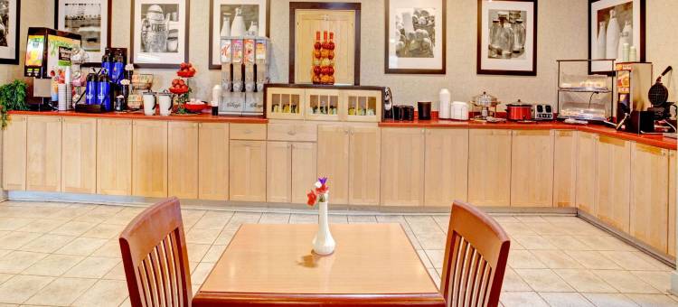 西孟斐斯华美达酒店(Ramada by Wyndham West Memphis)图片