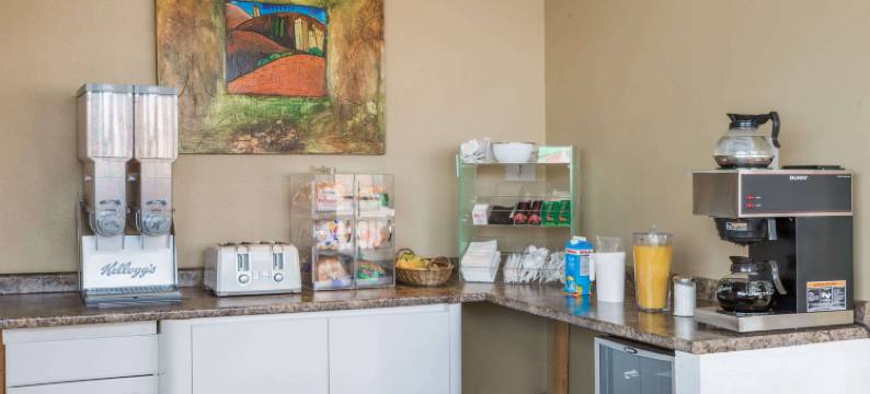 伦敦骑士酒店(Knights Inn London Ontario)图片