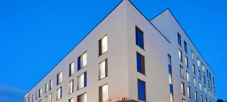 伯恩矛斯希尔顿欢朋酒店(Hampton by Hilton Bournemouth)图片