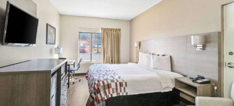 布拉格堡费耶特维尔红顶套房酒店(Red Roof Inn & Suites Fayetteville - Fort Bragg)图片