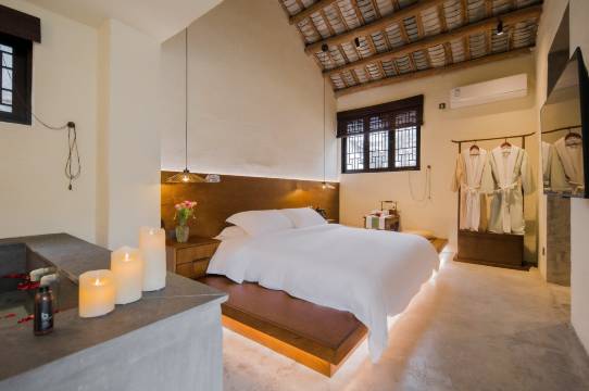 听花堂特色民宿(太湖路分店)