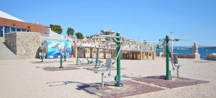 阿德里亚海套房公寓和房间(Apartments and Rooms Adriatic Suites)图片