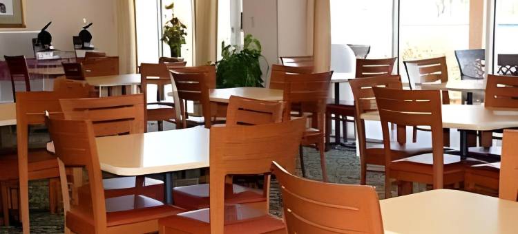 百老汇默特尔比奇海滩万枫酒店(Fairfield Inn Myrtle Beach Broadway at the Beach)图片