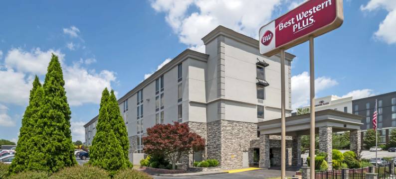 罗珀山路贝斯特韦斯特优质酒店(Best Western Plus Greenville I-385 Inn  Suites)图片