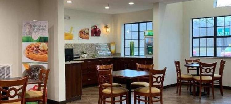 普雷斯顿斯堡品质酒店及套房，靠近山艺术中心(Quality Inn & Suites Prestonsburg Next to Mountain Arts Center)图片