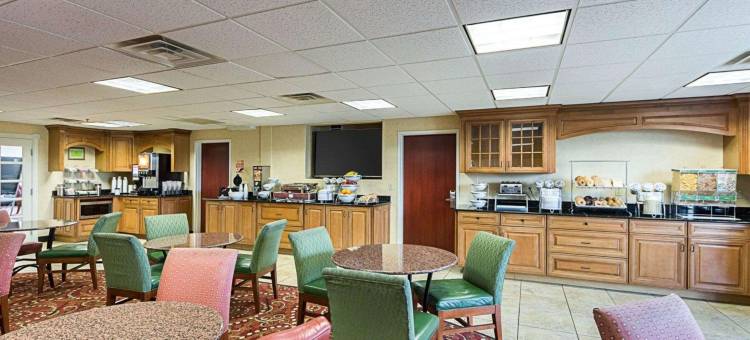 机场舒适套房酒店(Comfort Suites Airport)图片