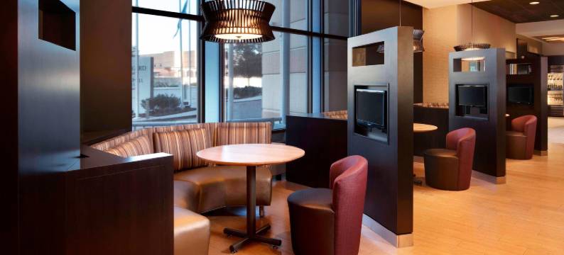 印第安纳波利斯市中心万怡酒店(Courtyard Indianapolis Downtown)图片