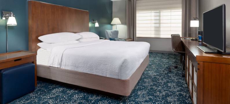 亨茨维尔机场福朋喜来登酒店(Four Points by Sheraton Huntsville Airport)图片