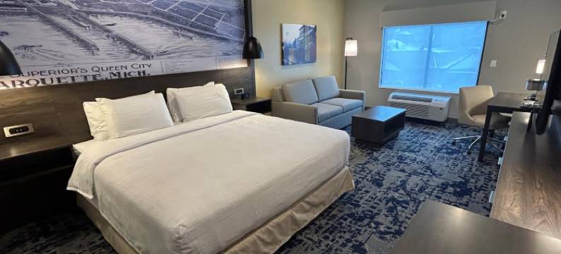 贝斯特韦斯特优质马凯特酒店及套房(Best Western Plus Marquette Hotel  Suites)图片