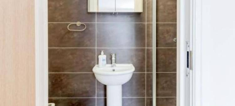 Modern 2 Bed 2 Bath Apartment Free Parking图片