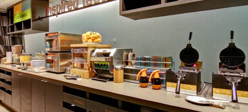 西埃德蒙顿希尔顿惠庭套房酒店(Home2 Suites by Hilton West Edmonton)图片