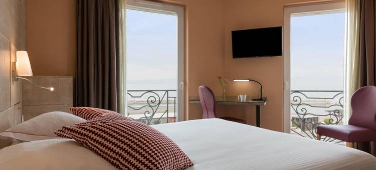 埃维昂莱班埃兹拉原生酒店(The Originals Boutique Hôtel Alizé Évian-Les-Bains)图片