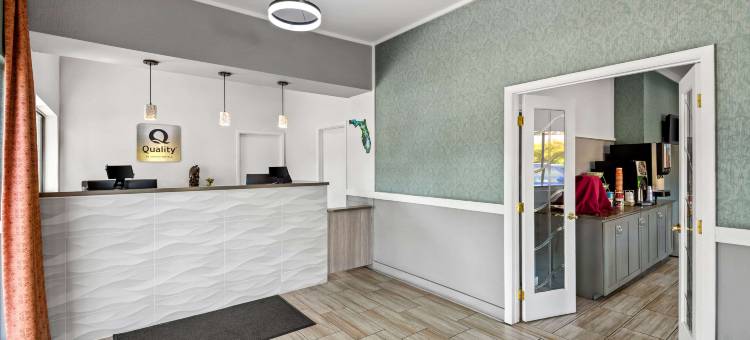 近蓝泉凯艺酒店(Quality Inn Near Blue Spring)图片