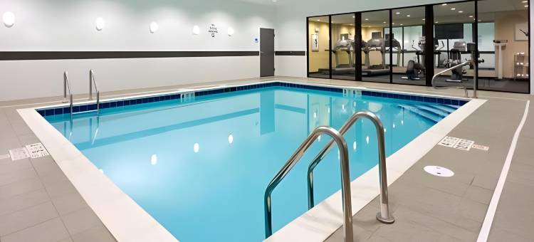 智选假日套房酒店巴达维亚 - 达里恩湖(Holiday Inn Express & Suites Batavia - Darien Lake)图片