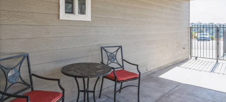 Entire Vacay Home "10 miles from Downtown" - 7 Beds 3 Rooms 2 Bath - Full Garage图片