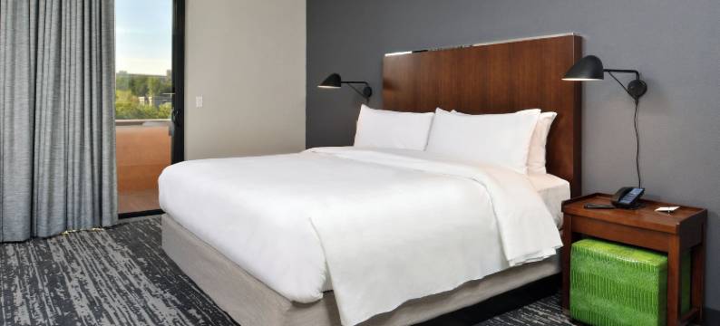 奥马哈中城福朋喜来登酒店(Four Points by Sheraton Omaha Midtown)图片